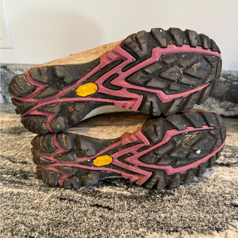 Vasque Hiking Boots Talus Trek Ultradry View 4